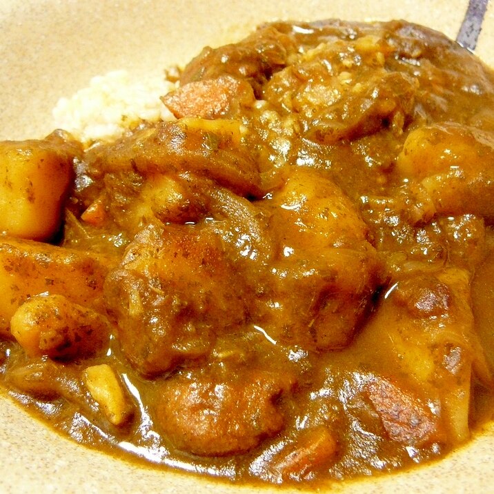 モロヘイヤとミートボールカレー